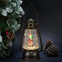 M-AO-21014 (6) Фонарь LED с эффектом снегопада и композицией из полистоуна, 15,5*11*23,5cм